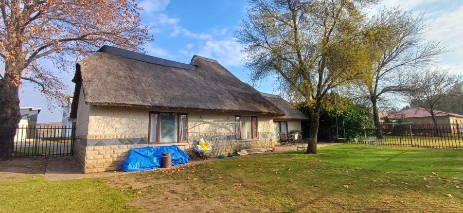 3 Bedroom Property for Sale in Loch Athlone Free State